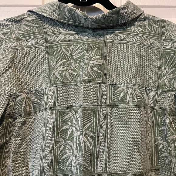 Button up vacation shirt - Picture 2 of 4